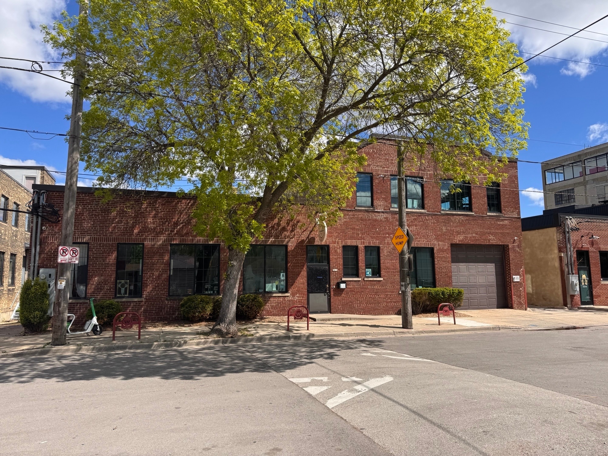 3618 W Pierce St, Milwaukee, WI à louer Photo du bâtiment- Image 1 de 10