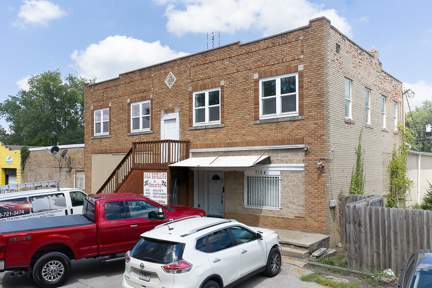 7164 Kaw Dr, Kansas City, KS à vendre - Photo du bâtiment - Image 1 de 24