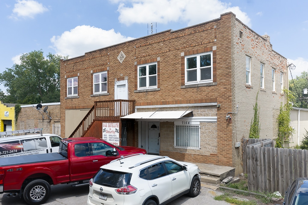 7164 Kaw Dr, Kansas City, KS à vendre Photo du bâtiment- Image 1 de 25