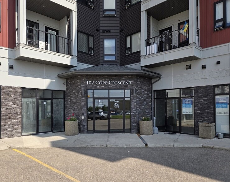 23-118 Cope Cres, Saskatoon, SK for lease - Building Photo - Image 2 of 8