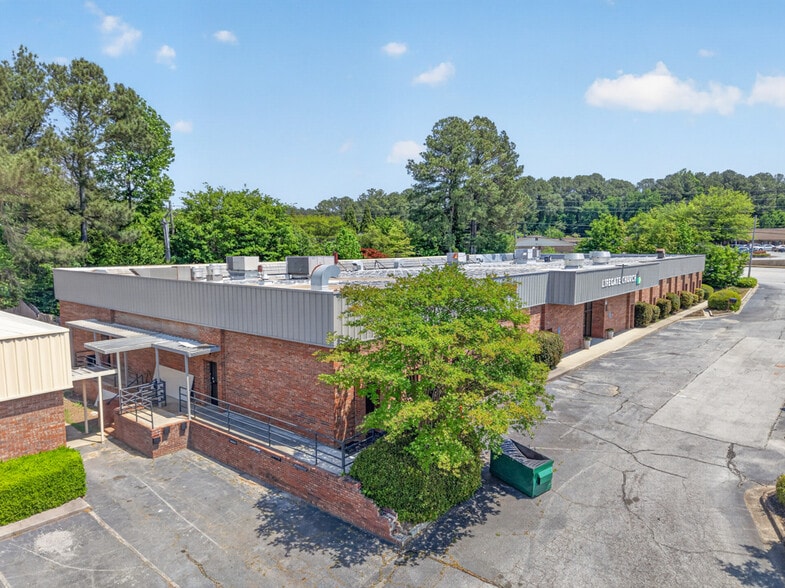3005 Lenora Church Rd, Snellville, GA for sale - Building Photo - Image 1 of 62