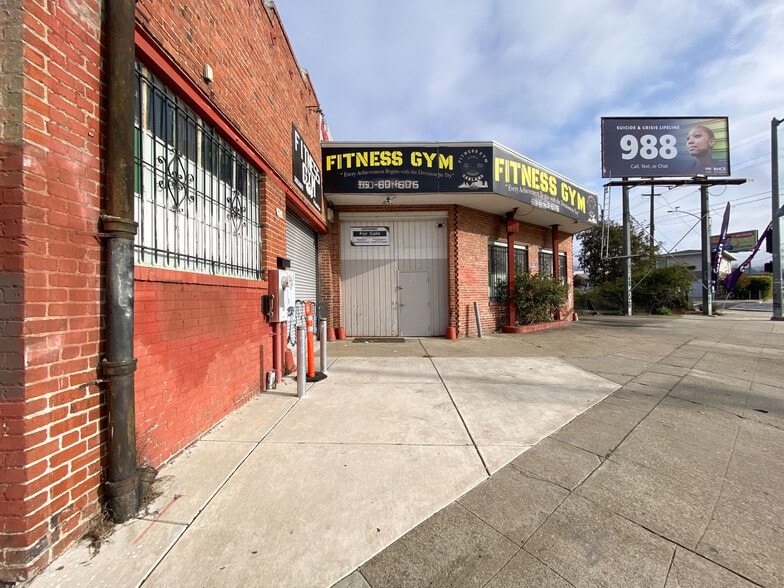 2515 Seminary Ave, Oakland, CA for sale - Building Photo - Image 3 of 26