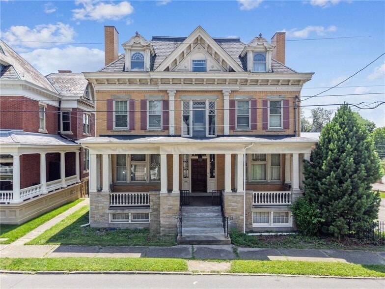 112 Alexander Ave, Greensburg, PA à vendre - Photo principale - Image 1 de 35