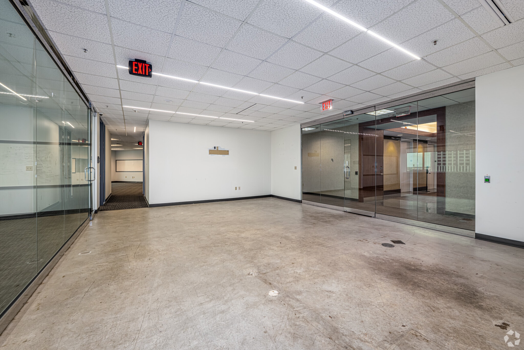 365 Canal St, New Orleans, LA for lease Interior Photo- Image 1 of 4