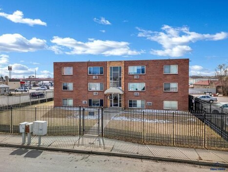 225 E Watertown St, Rapid City, SD à vendre - Photo du bâtiment - Image 2 de 7