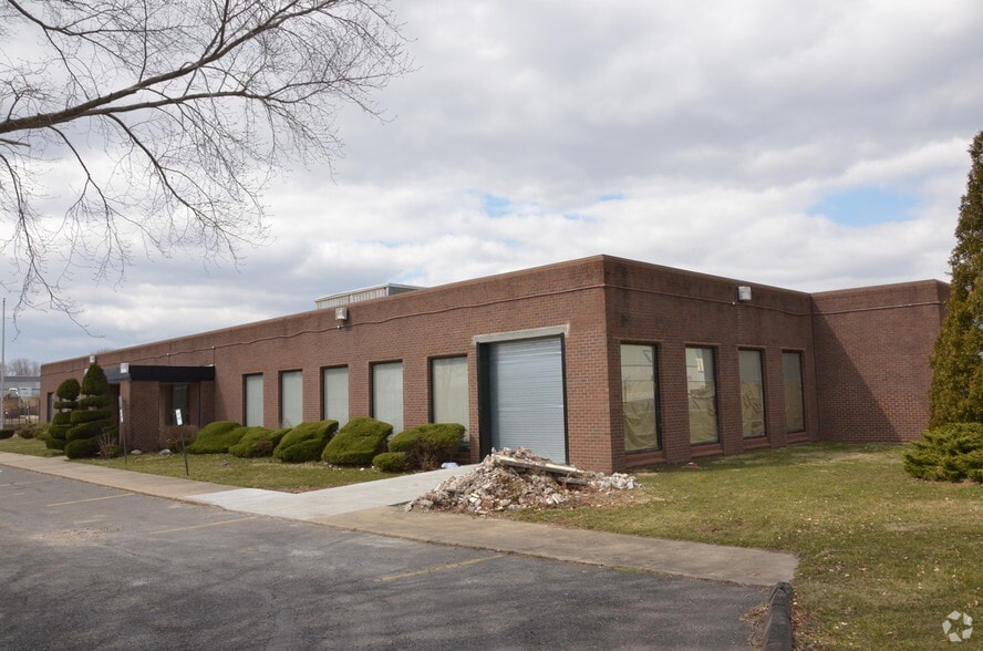 11600 Caroline Rd, Philadelphia, PA à louer - Photo du bâtiment - Image 1 de 6
