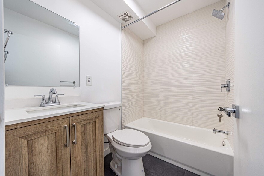 4626 Wall St, Los Angeles, CA for sale - Building Photo - Image 2 of 28