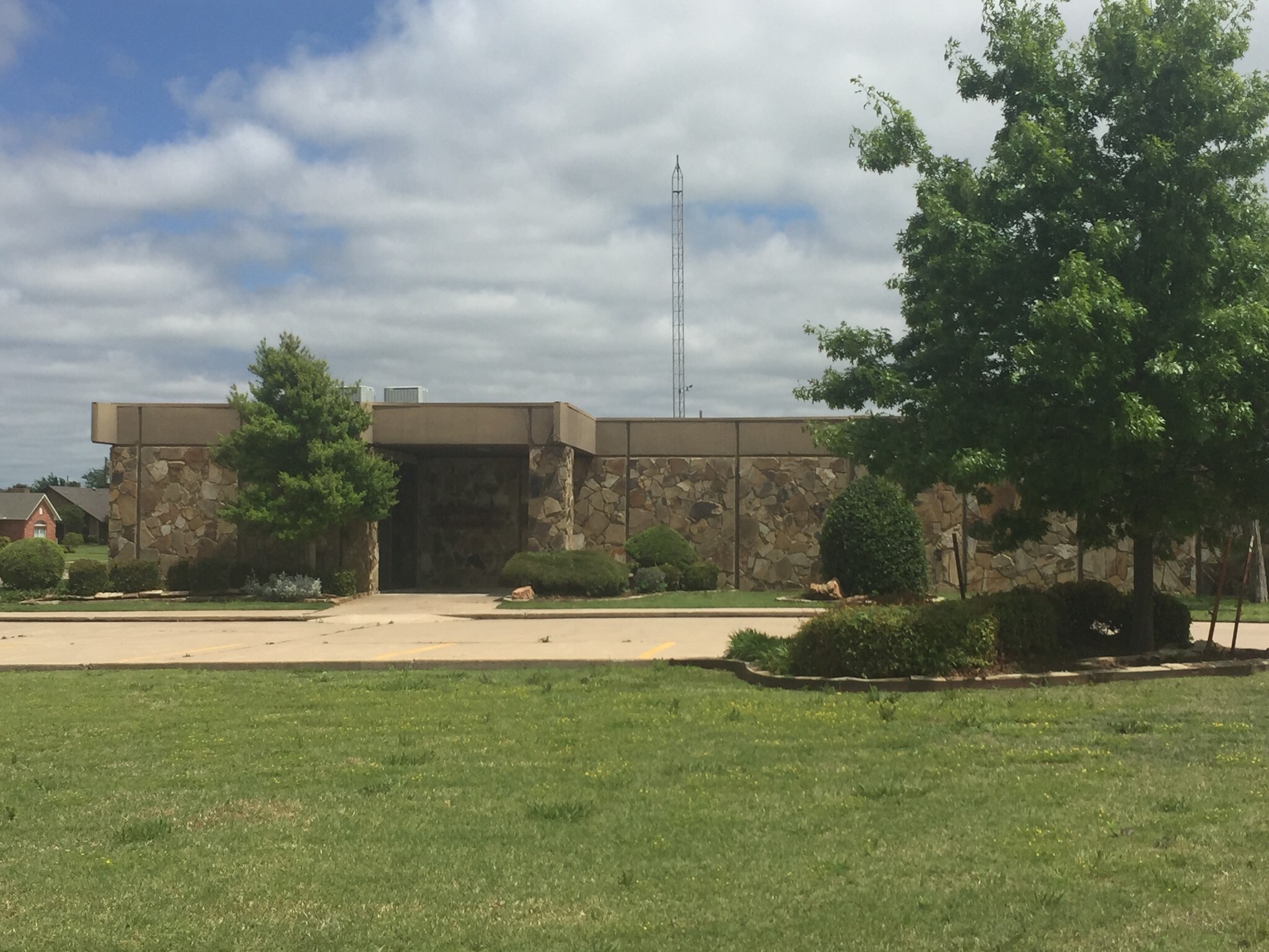 1415 NW 33rd St, Lawton, OK à vendre Photo principale- Image 1 de 18