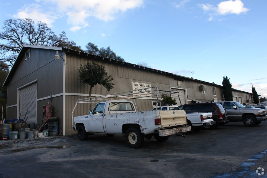 164-174 Teamtrack Rd, Auburn, CA for lease - Primary Photo - Image 1 of 3