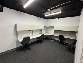 253-257 N York St, Elmhurst, IL for lease Interior Photo- Image 2 of 15