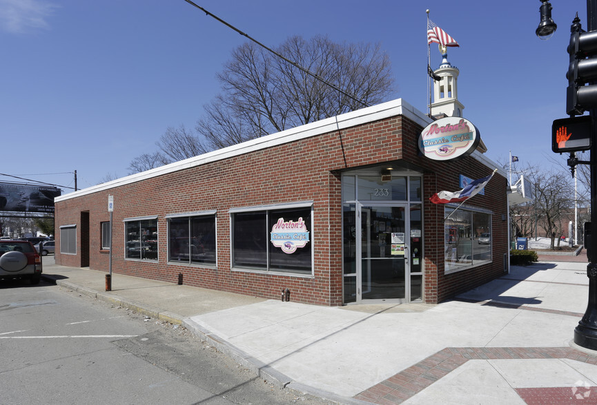 233 Main St, Nashua, NH à vendre - Photo principale - Image 1 de 1