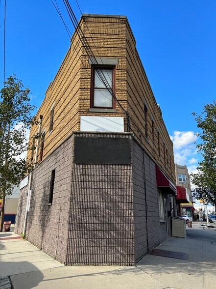 600 Summit Ave, Union City, NJ à louer - Photo du bâtiment - Image 2 de 10