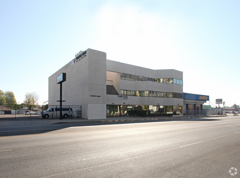 8134 Van Nuys Blvd, Panorama City, CA for sale - Primary Photo - Image 1 of 1