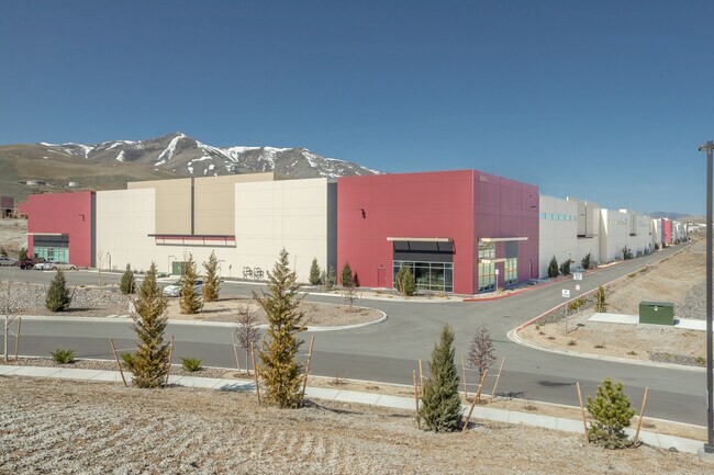 Plus de détails pour 9555 N Virginia St, Reno, NV - Industriel à louer