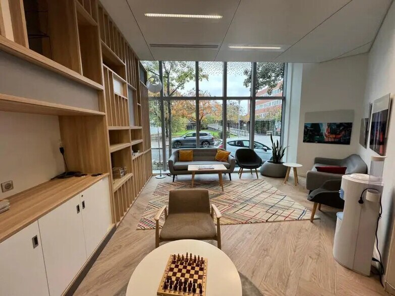 7 Rue Henri Becquerel, Rueil-Malmaison à louer - Photo intérieure - Image 3 de 20