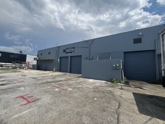 Plus de détails pour 438 W 20th St, Hialeah, FL - Industriel à louer