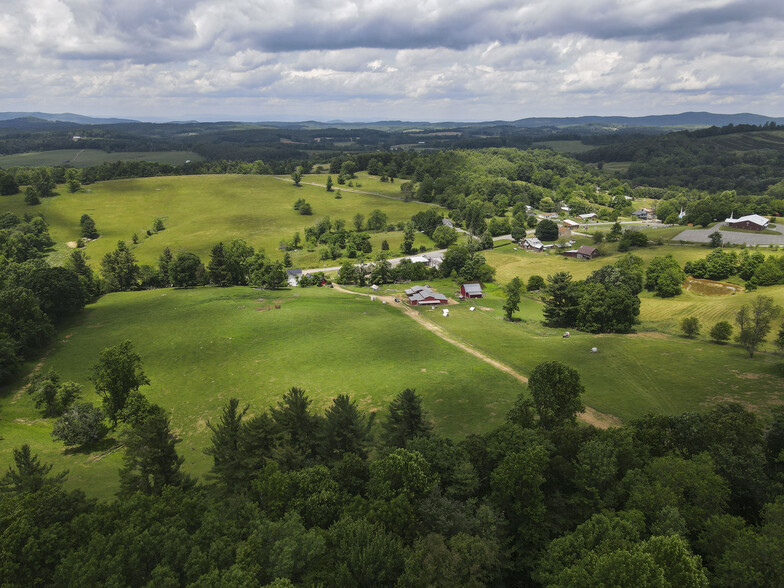 5793 Floyd Hwy S, Willis, VA for sale - Building Photo - Image 3 of 154