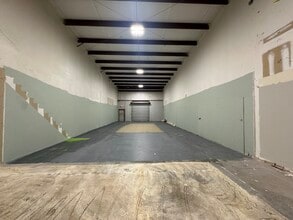 205-211 Mcdonough Pky, Mcdonough, GA for lease Interior Photo- Image 1 of 4