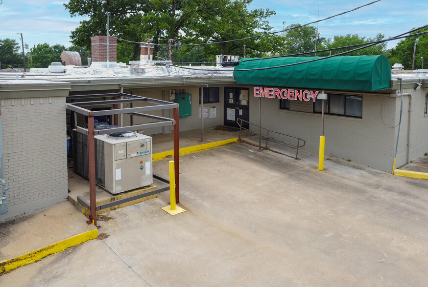 707 N Waldrip St, Grand Saline, TX for sale - Building Photo - Image 3 of 23