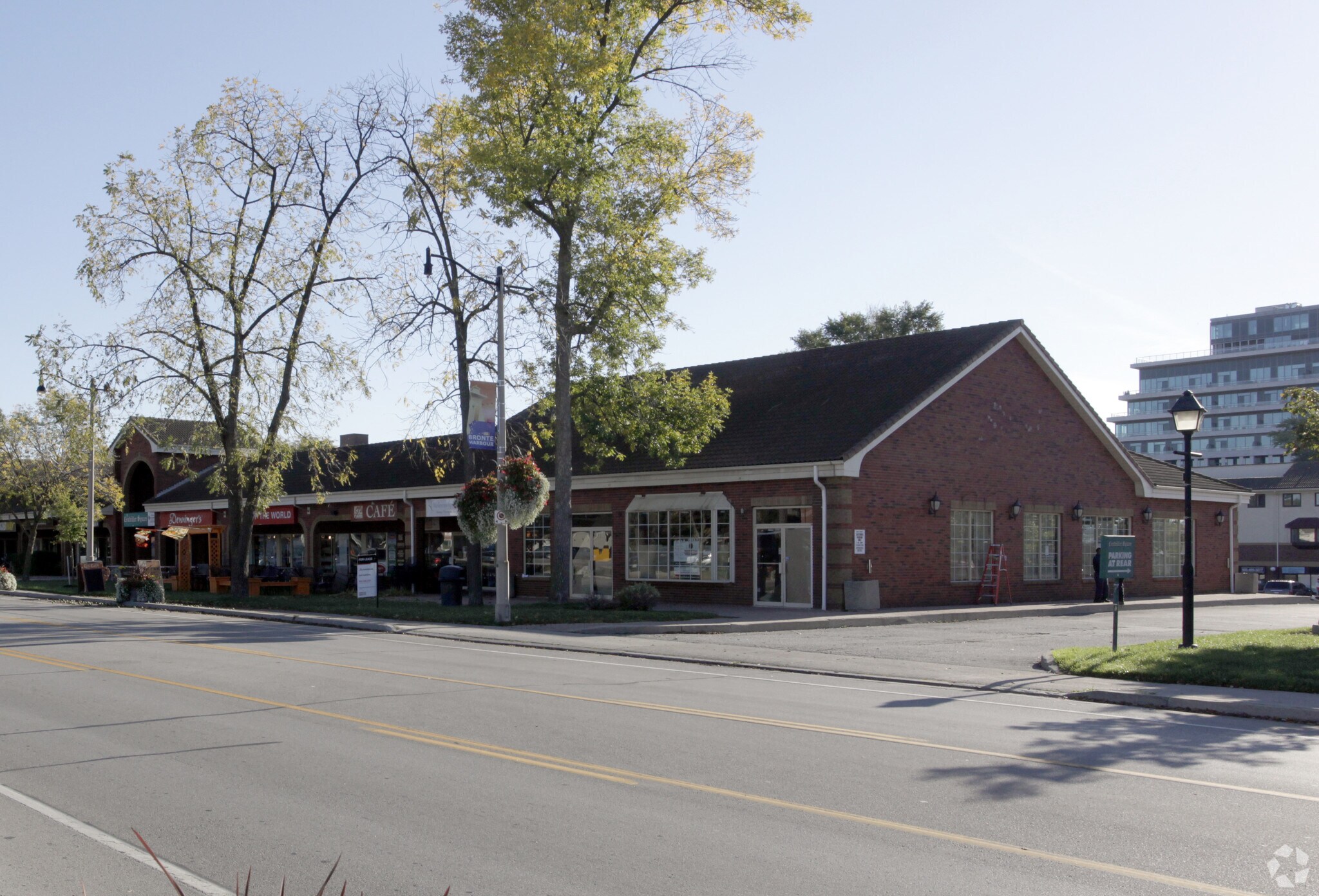 2400 Lakeshore Rd W, Oakville, ON for sale Building Photo- Image 1 of 1