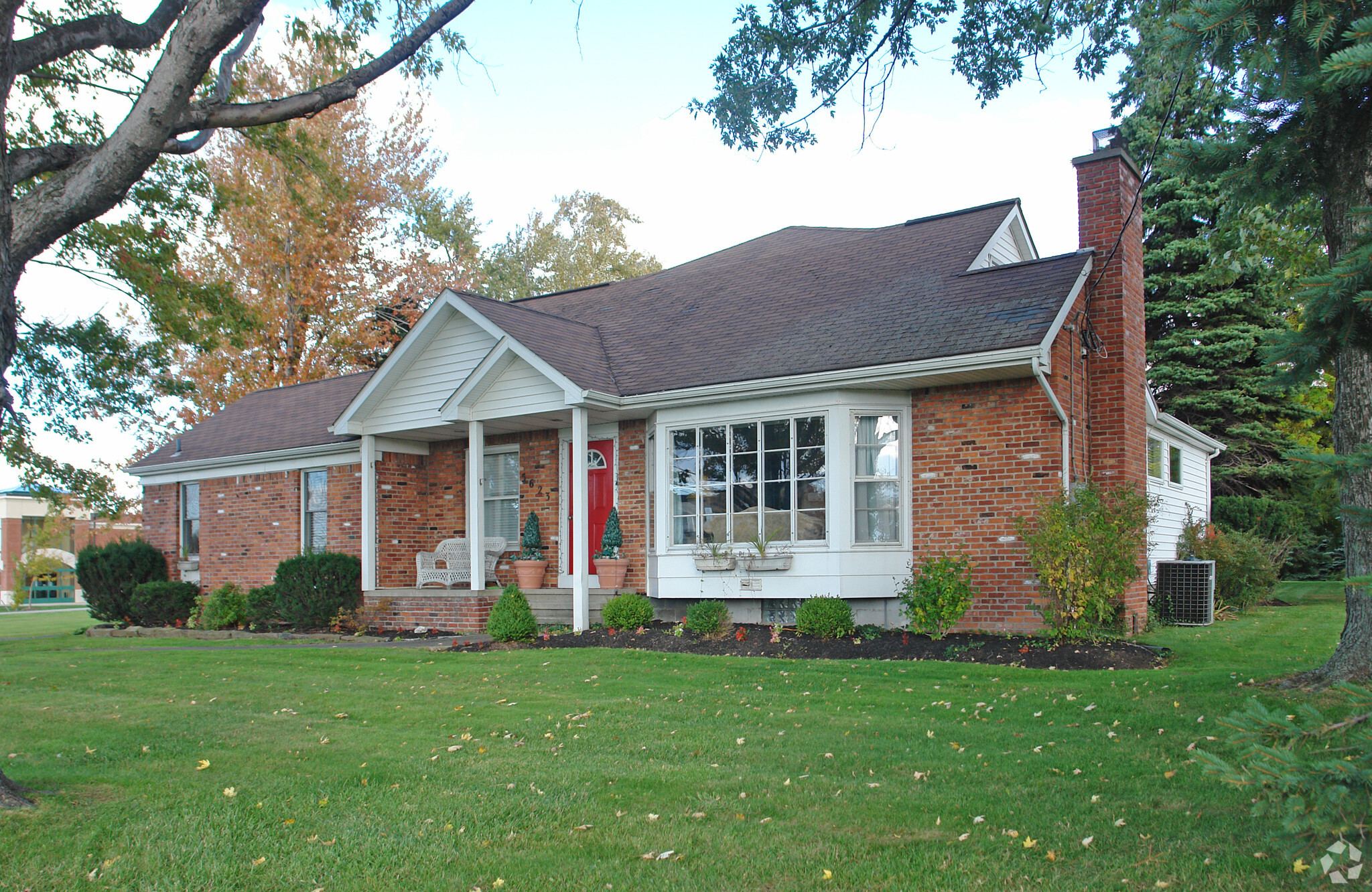 5623-5631 Transit Rd, East Amherst, NY à louer Photo principale- Image 1 de 8