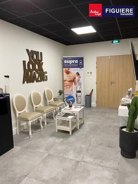 Office in Saint-Cannat for lease - Building Photo - Image 2 of 7