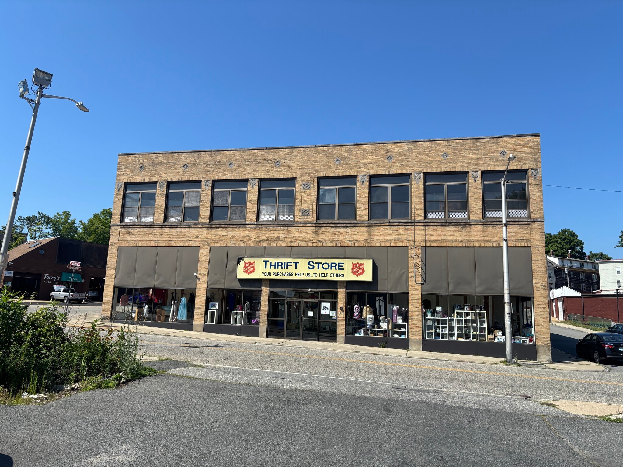 34 Main Street St, Woonsocket, RI for sale Primary Photo- Image 1 of 11