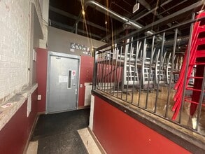 4055 W Peterson Ave, Chicago, IL for lease Interior Photo- Image 1 of 16