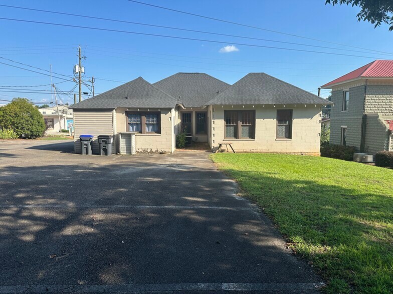 62 Lee St, Jefferson, GA à vendre - Photo du bâtiment - Image 2 de 24