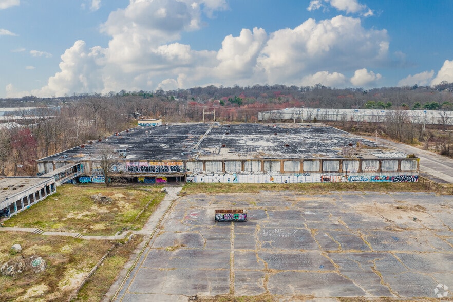 265 Old Gate Ln, Milford, CT for lease - Building Photo - Image 2 of 5