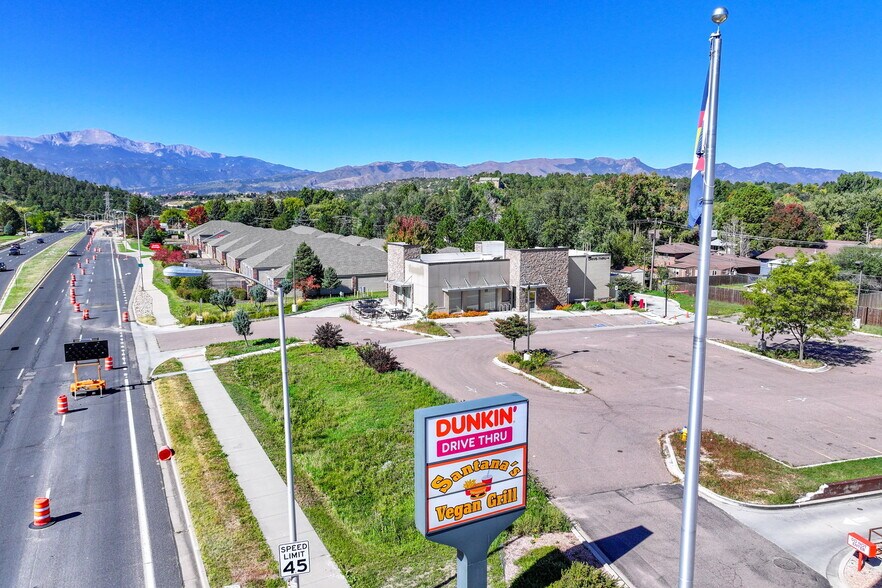 3220 Austin Bluffs Pky, Colorado Springs, CO for lease - Primary Photo - Image 1 of 31