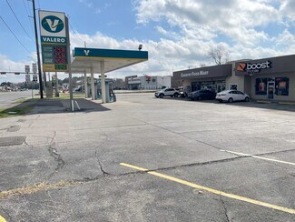 Plus de détails pour 1924 Highway 90, Liberty, TX - Commerce de détail à louer