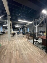 2101 Woolworth Ave, Omaha, NE for lease Building Photo- Image 1 of 12