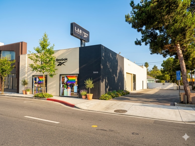 8466 Melrose Ave, West Hollywood, CA for lease - Building Photo - Image 2 of 3