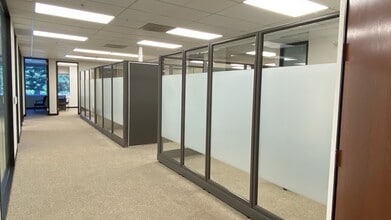 1318 Redwood Way, Petaluma, CA for lease Interior Photo- Image 2 of 3