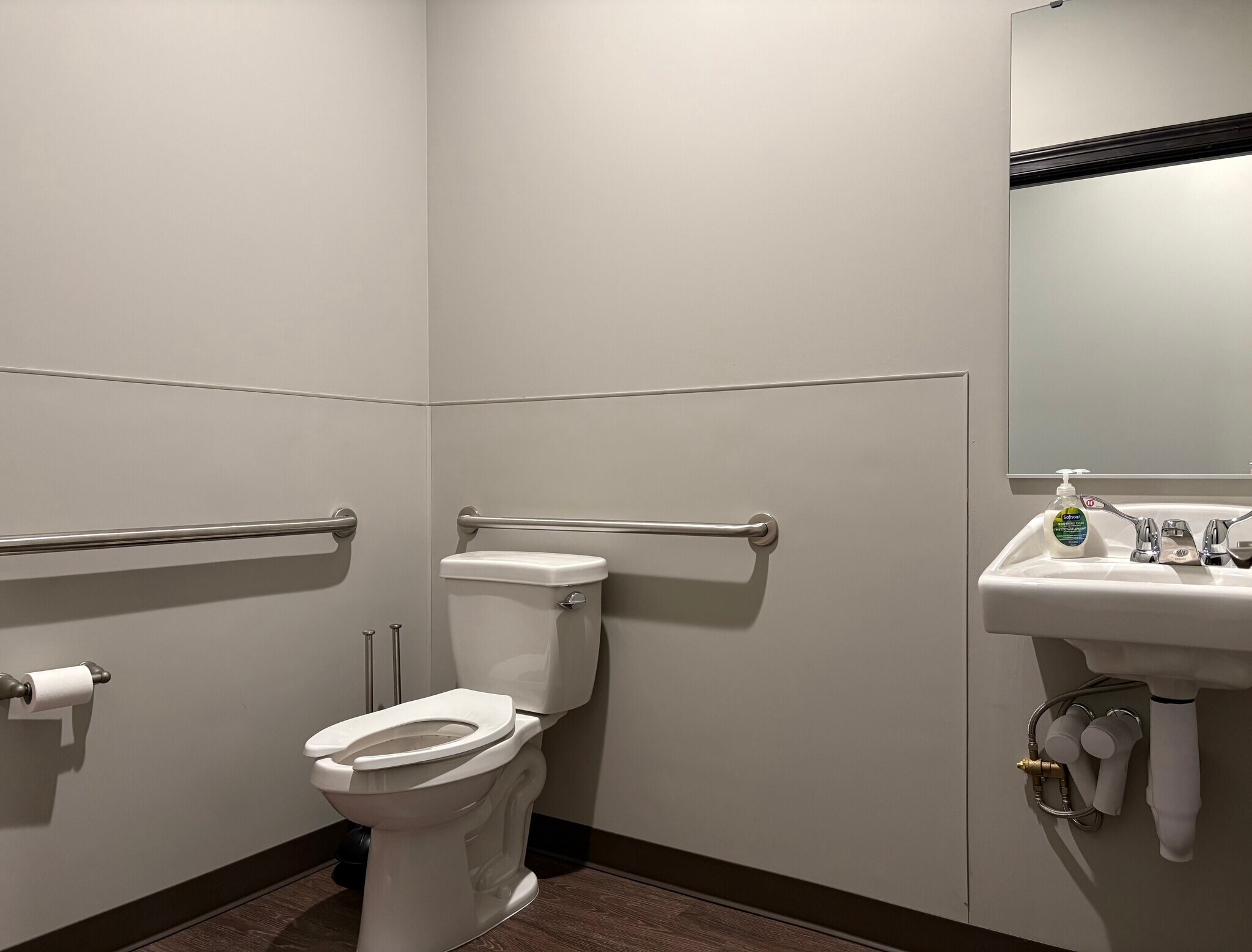 560 W Frontier Pky, Celina, TX for lease Interior Photo- Image 1 of 11