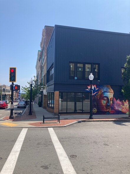 212 Union St, New Bedford, MA for sale - Building Photo - Image 2 of 2