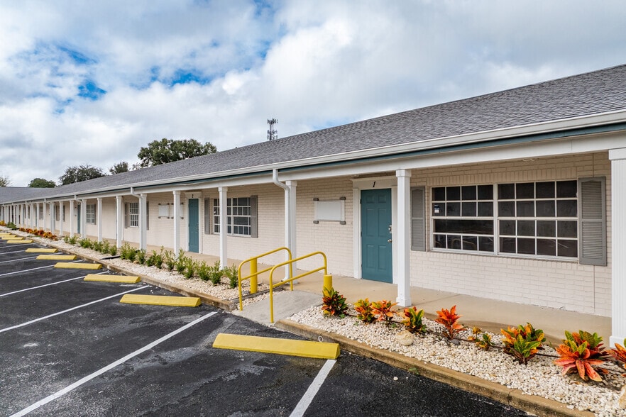 5622 Marine Pky, New Port Richey, FL for lease - Building Photo - Image 3 of 8