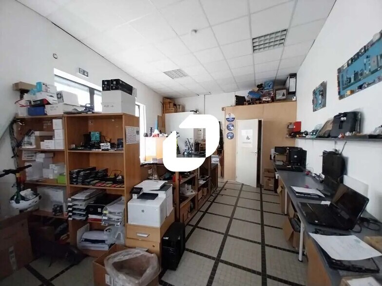 Retail in Bordeaux for sale - Interior Photo - Image 2 of 5