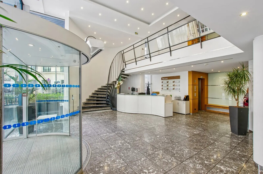 37 Rue De La Victoire, Paris à louer - Hall d’entrée - Image 3 de 6