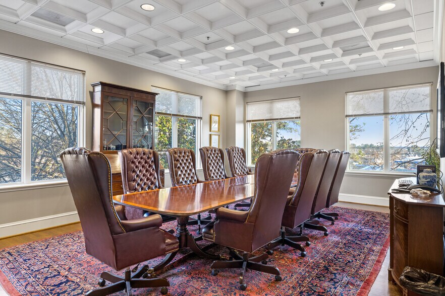 532 E Paces Ferry Rd NE, Atlanta, GA à vendre - Photo intérieure - Image 3 de 14