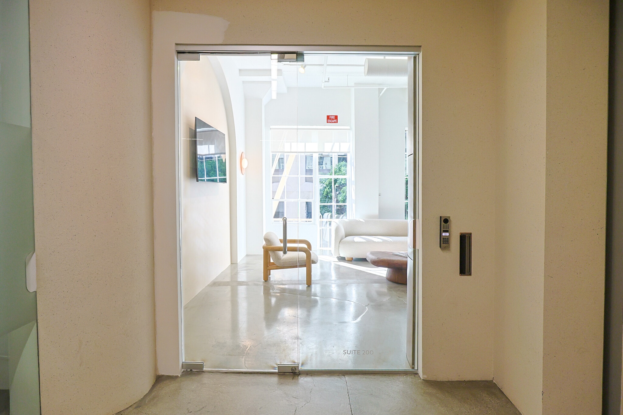 127 E 9th St, Los Angeles, CA for lease Interior Photo- Image 1 of 10