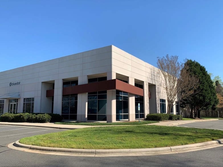 10345 Nations Ford Rd, Charlotte, NC for lease - Primary Photo - Image 1 of 6