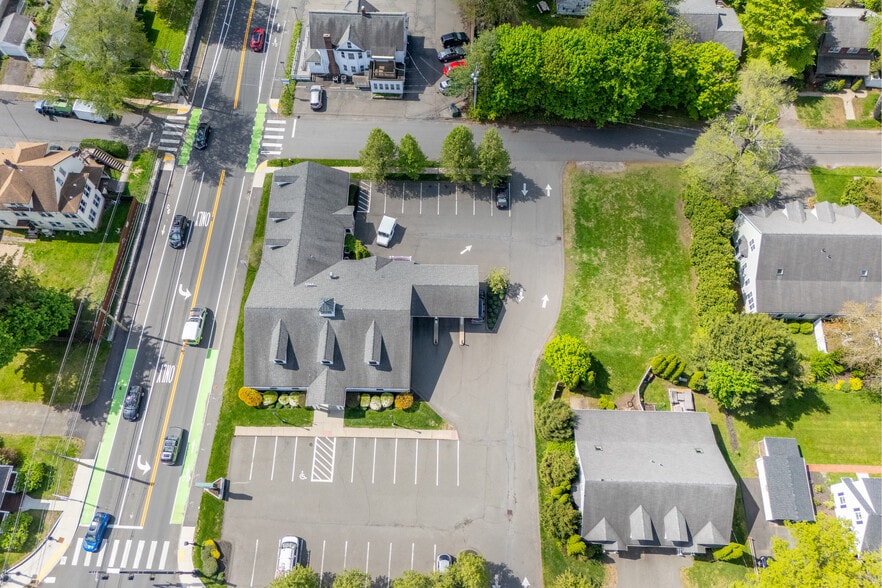 460 Newton St, South Hadley, MA for sale - Building Photo - Image 2 of 18