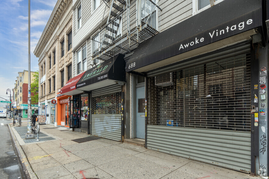 688 Manhattan Ave, Brooklyn, NY for sale - Building Photo - Image 2 of 4