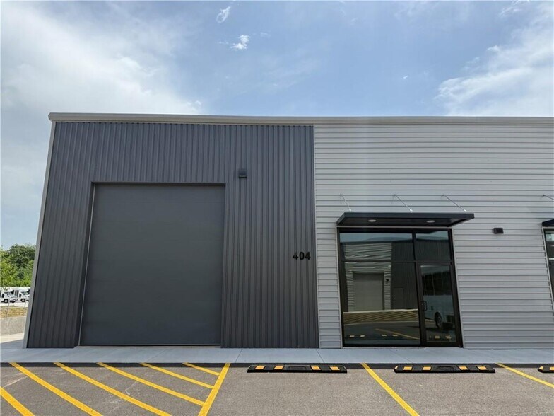 164 Grading Ln, Cave Springs, AR à louer - Photo principale - Image 2 de 10