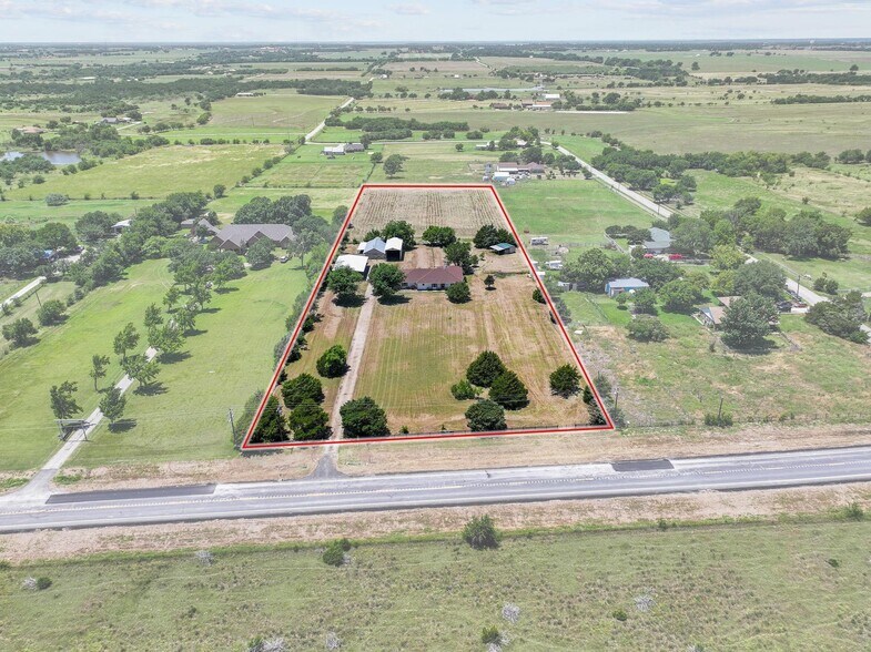 12869 FM 1385, Pilot Point, TX à louer - Photo du bâtiment - Image 1 de 35