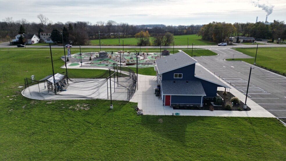 1879 N Dixie Hwy, Monroe, MI à vendre - Photo du bâtiment - Image 2 de 32