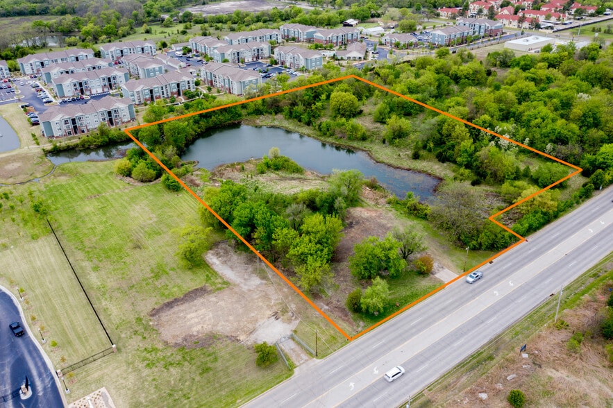 3156 N Aspen Ave, Broken Arrow, OK for sale - Primary Photo - Image 1 of 12