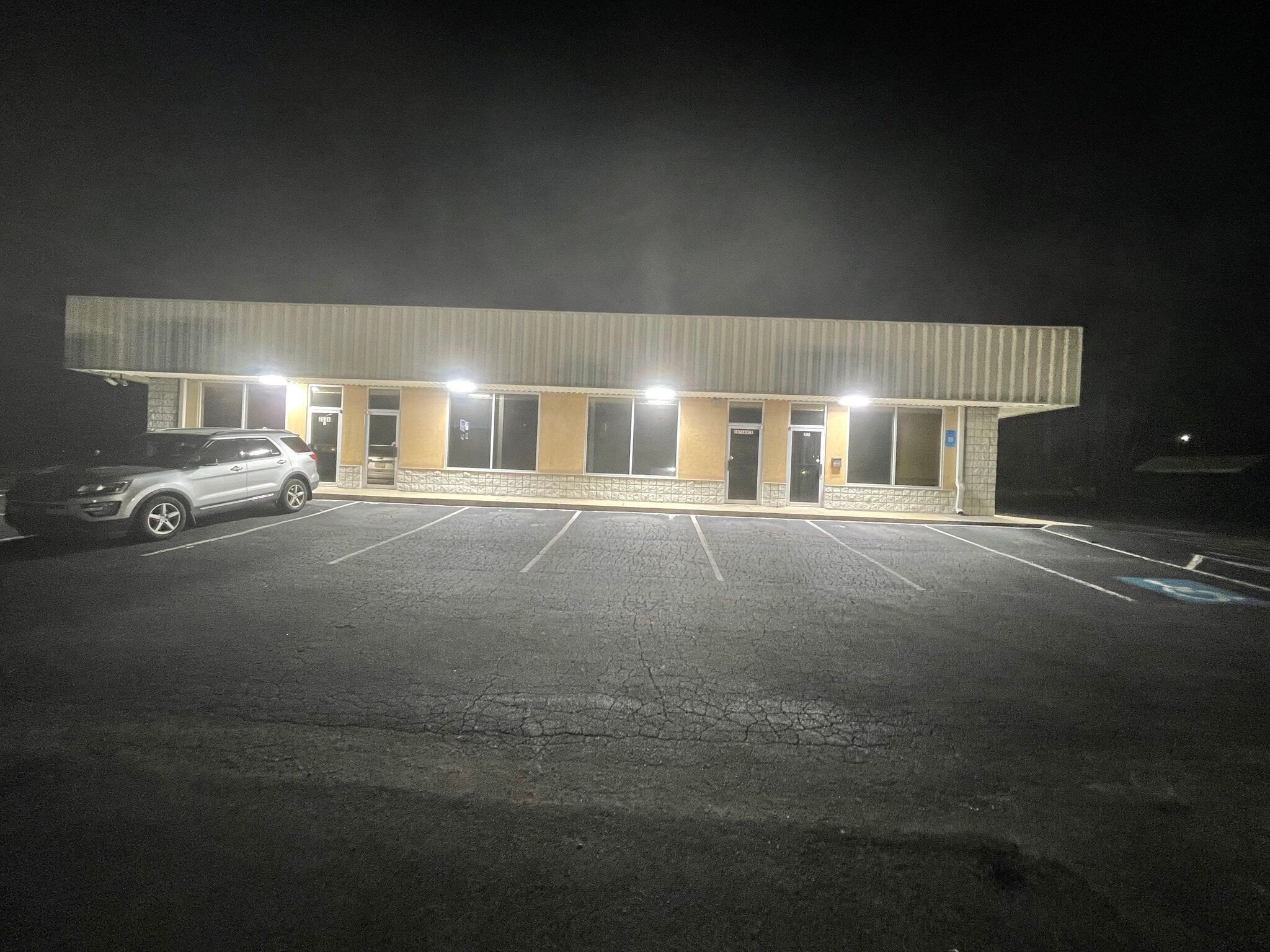 2536 Carrollton Villa Rica Hwy, Carrollton, GA for lease Primary Photo- Image 1 of 37